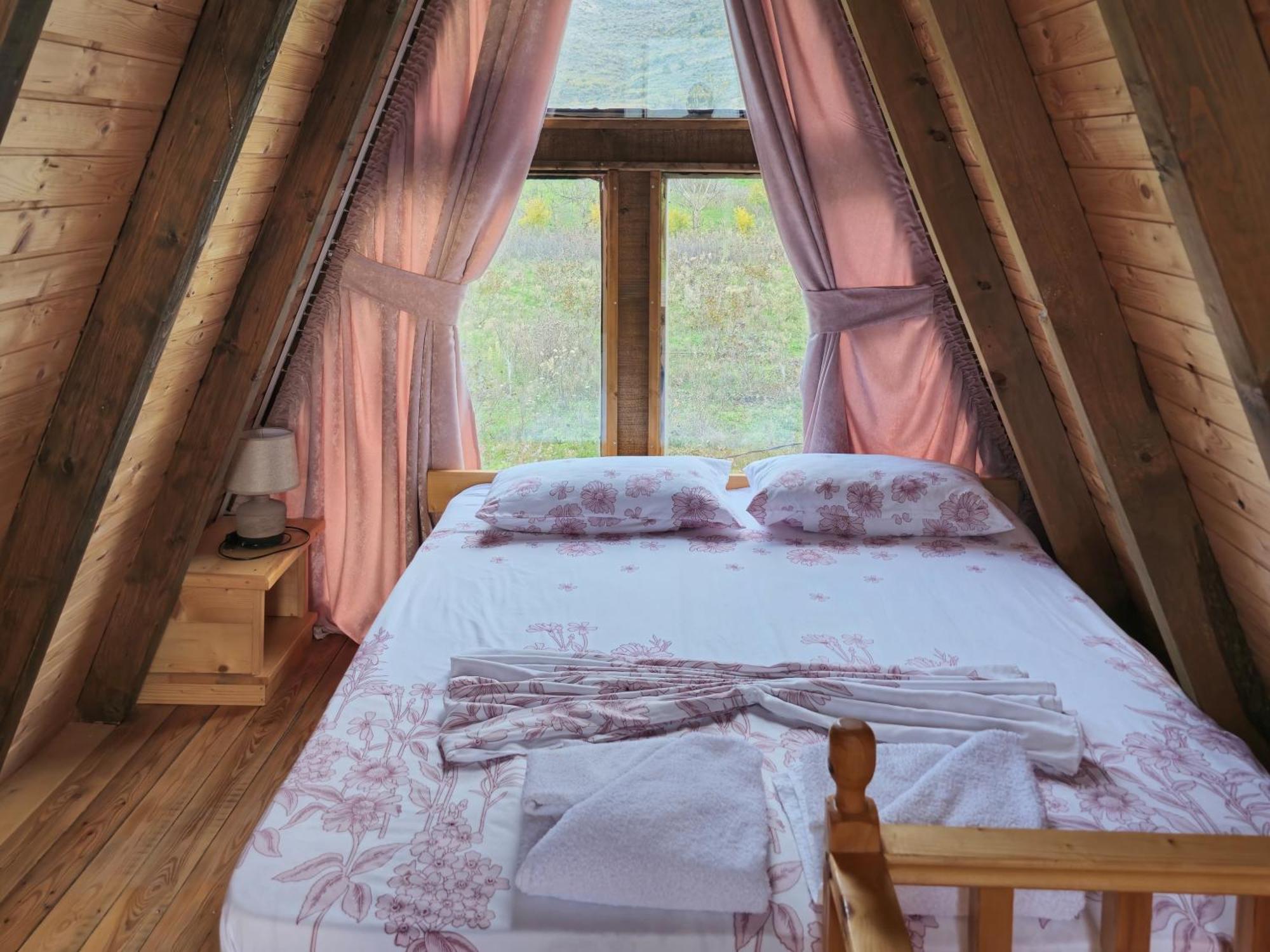 Life On The Farm Hotel Nepravishte Exterior photo